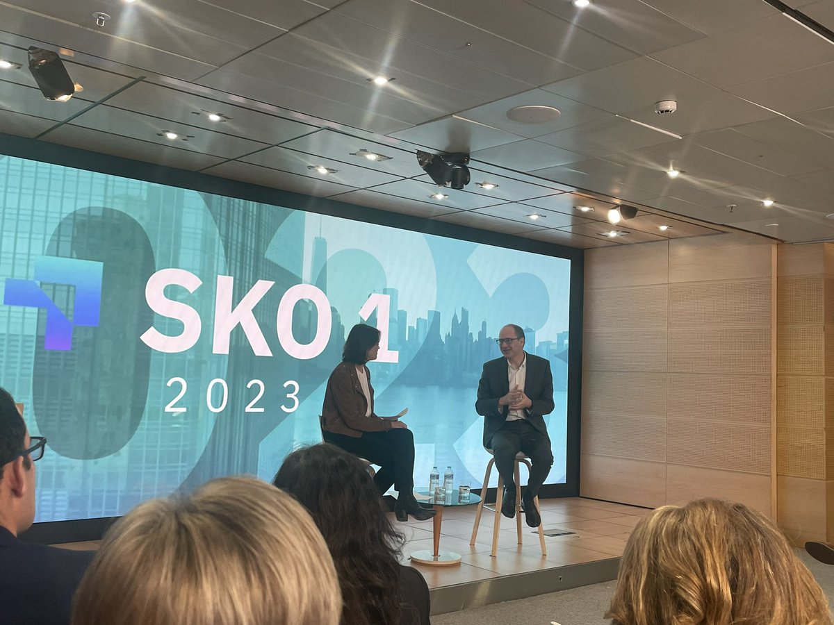 AlejandroBenit8's tweet photo. @IBM lanza gran evento formativo SKO1 al mismo tiempo en varios países entre otros con la participación de Patrick Zammit Europe CEO de TD SYNNEX https://t.co/8sokT7dQkl
