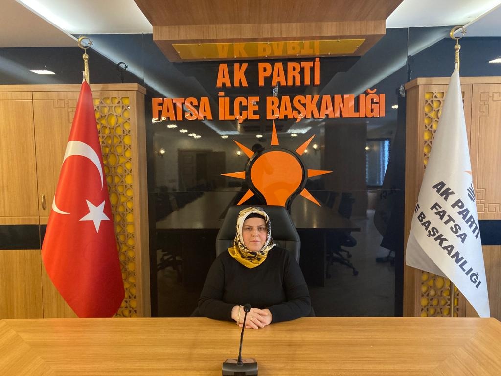 Bugün AK Parti Fatsa İlçe Kadın Kolları Teşkilat Nöbetçimiz;
Siyasi Hukuki İşler Başkanı
Sn. Melike Dayak 
⏱ 11:00 - 16:00 
Soru, görüş ve önerileriniz için; 
📌 AK Parti Fatsa İlçe Başkanlığı
☎ 0452 424 00 39

 İyi nöbetler diliyoruz.

#AkNöbet