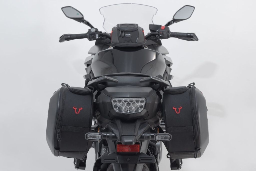 acky2004's tweet photo. SUZUKI GSX-S1000GT

SW-MOTECH
PRO BLAZE
サドルバッグセットハイバージョン
BCHTA0574031000　￥65,450(税込)

https://t.co/Kg8VnRN9kn
(装着イメージ動画)

#GSXS1000GT
#SWMOTECH
#PROBLAZE https://t.co/7mNjdKWwlo