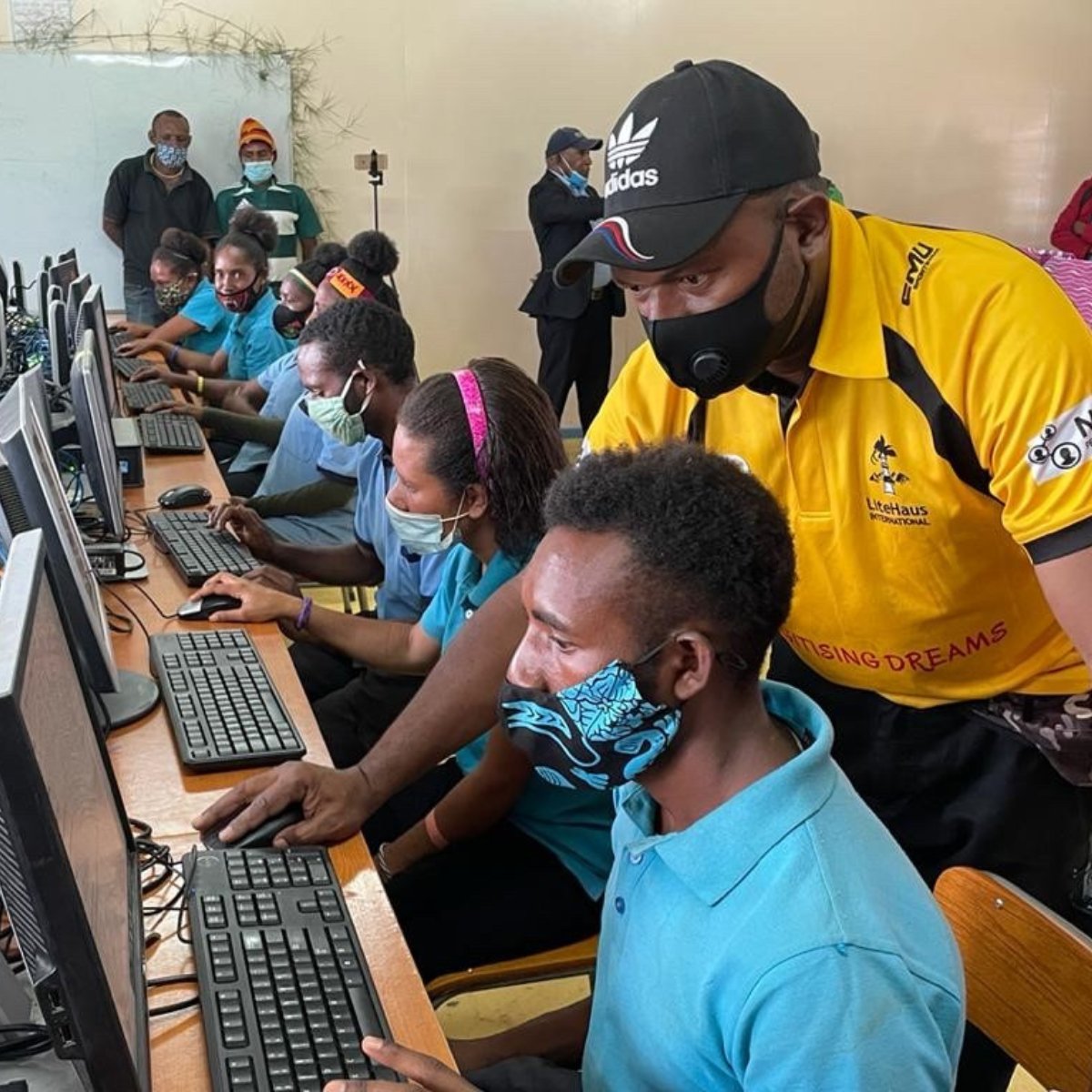 We are celebrating #InternationalDayofEducation as we believe investing in education is investing in people. At ExxonMobil, our affiliates across PNG are committed to supporting positive education outcomes across the country. #PNGpartnership #PNGLNG