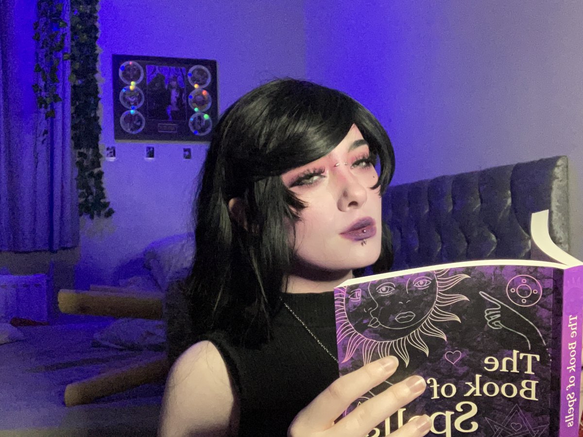 EX0RTRANSD's tweet photo. She’s so bbg 

 🔮🔮🔮🔮

 #JoyJohnsonJohjima #JoyJohnsonJohjimacosplay #monsterprom #monsterpromcosplay #monstercamp #monstercampcosplay #momsterprom2 #monsterpromtwo #momsterprom2cosplay #cosplay #cos https://t.co/8x0XzgH08Z