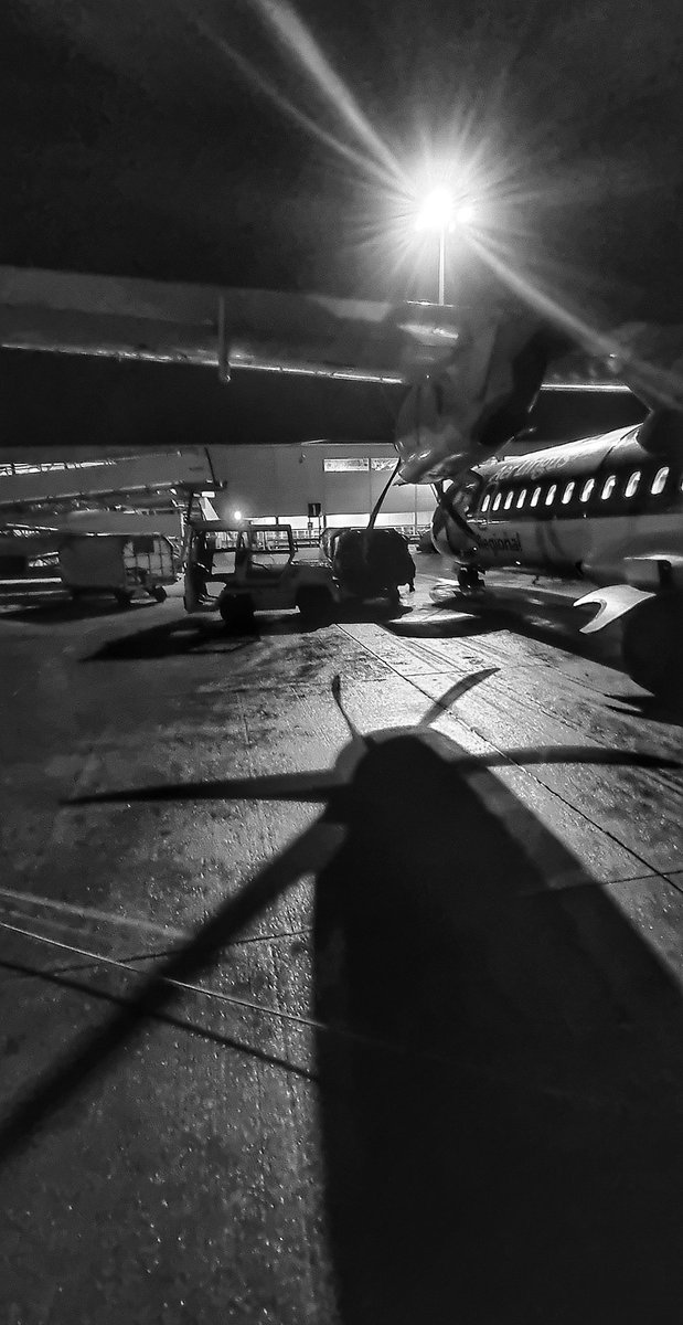 SKdanieldanko's tweet photo. BRS to DUB on ATR72.
Prop planes make me slightly nervous! https://t.co/nFBQXPyTVZ