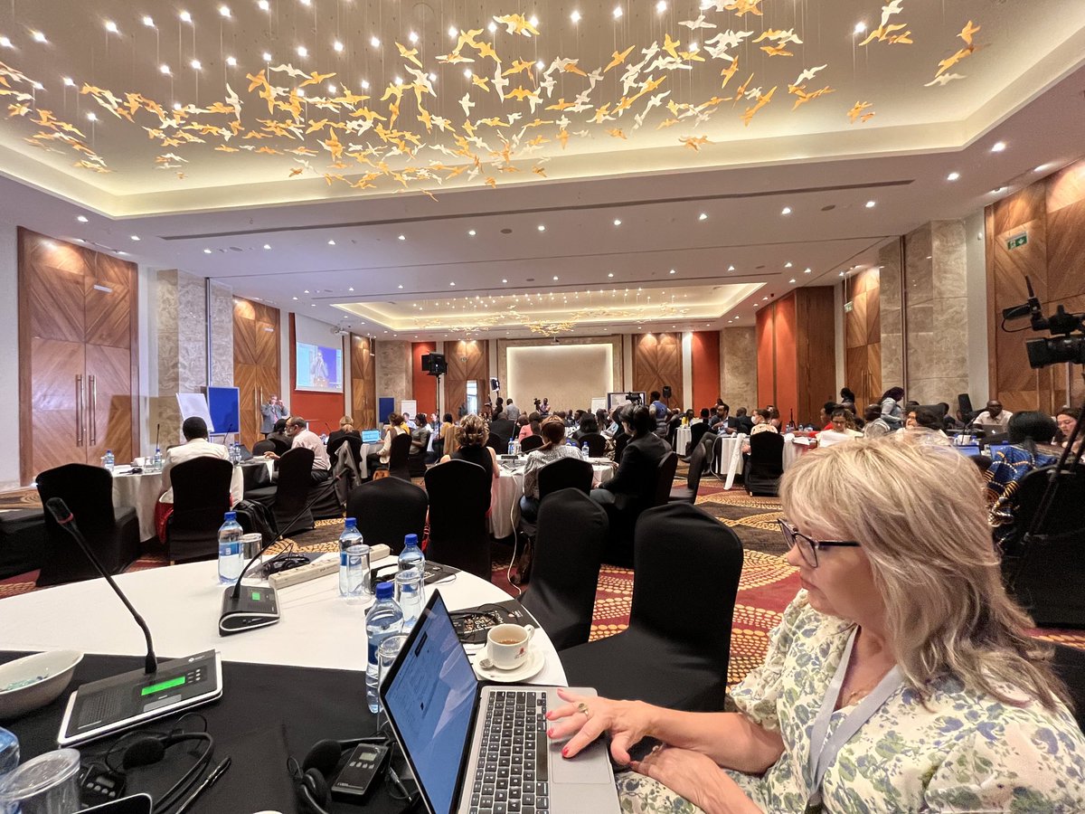 Prof_IKNyamongo's tweet photo. Women RISE will support 23 projects in 5 continents. Thanks to @IDRC_CRDI @CIHR_IRSC @SSHRC_CRSH for this initiative. @CoopVarsityKE &amp; @goUFV will deliver WINRACK project in Kenya. See👉🏾https://t.co/tSXpPdweQd  @manyamongo @omwambaKE @KenWaweruM @cbs_ke @mwongelaf @Kabogo_Henry https://t.co/XM9HwDhozN