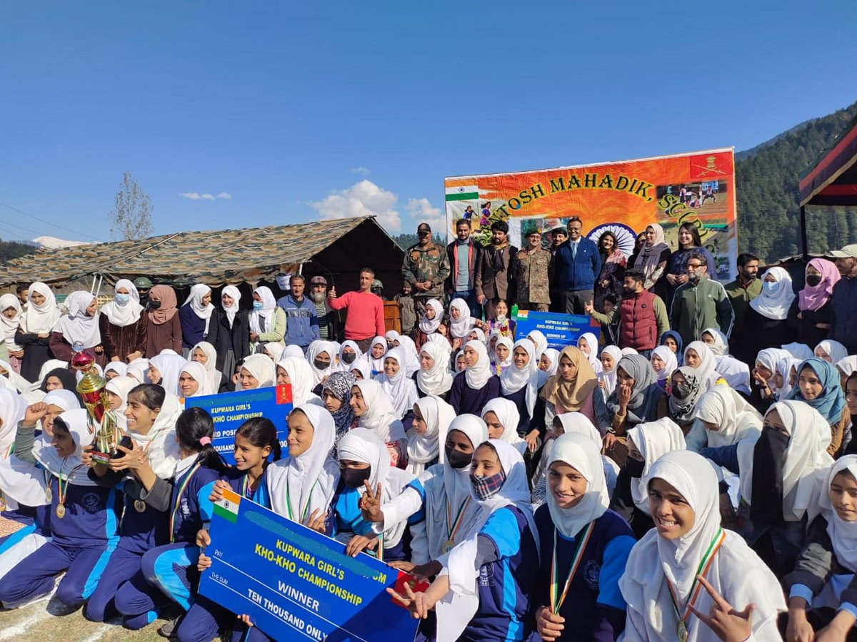 BikasPal16's tweet photo. #RashtriyaGirlsDiwas
#KashmiriGirlChild
#KupwaraGirlChild
#savegirlschild https://t.co/rHqB9mVFmI