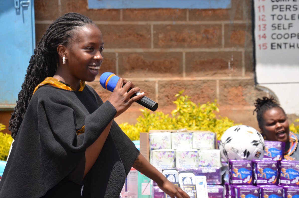 23entertainmen3's tweet photo. Happy to be part of  programmes that foster sustainability in mental / menstrual healthy to pupils in marginalized areas. 

We wish to dedicate this year's to pupils in marginalized areas who have been deprived of their right to education. 

Happy International Day of Education! https://t.co/dvjWNmVdND
