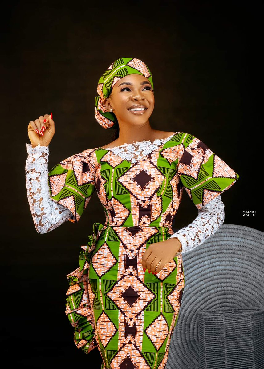 TeyeisCouture's tweet photo. Wishing you a very happy birthday today!

You are so much more than just a
client to us, you’re a dear friend and
a respected professional!

Thank you for a fantastic connection
already spanning many great years,
and here’s to many more! 
 
#teyeicouture
#teyeiscouture https://t.co/cbVOhMPGcc