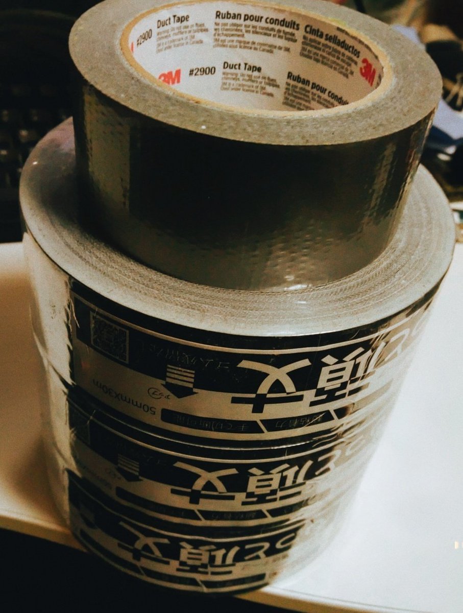 では聞いてください。

衝動買いしたダクトテープがやたらゴツい(厚みが普通のダクトテープの倍近い) 