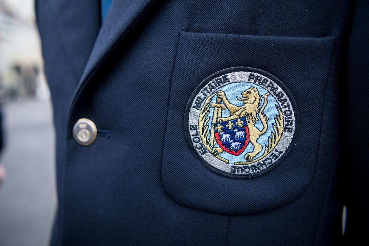 Defense_SL's tweet image. On peut écouter le #defcast ET regarder le dernier #JDEF &quot;Les futurs talents de l&apos;@armeedeterre&quot;. C&apos;est par ici ▶️ 
youtube.com/watch?v=tXDySE…