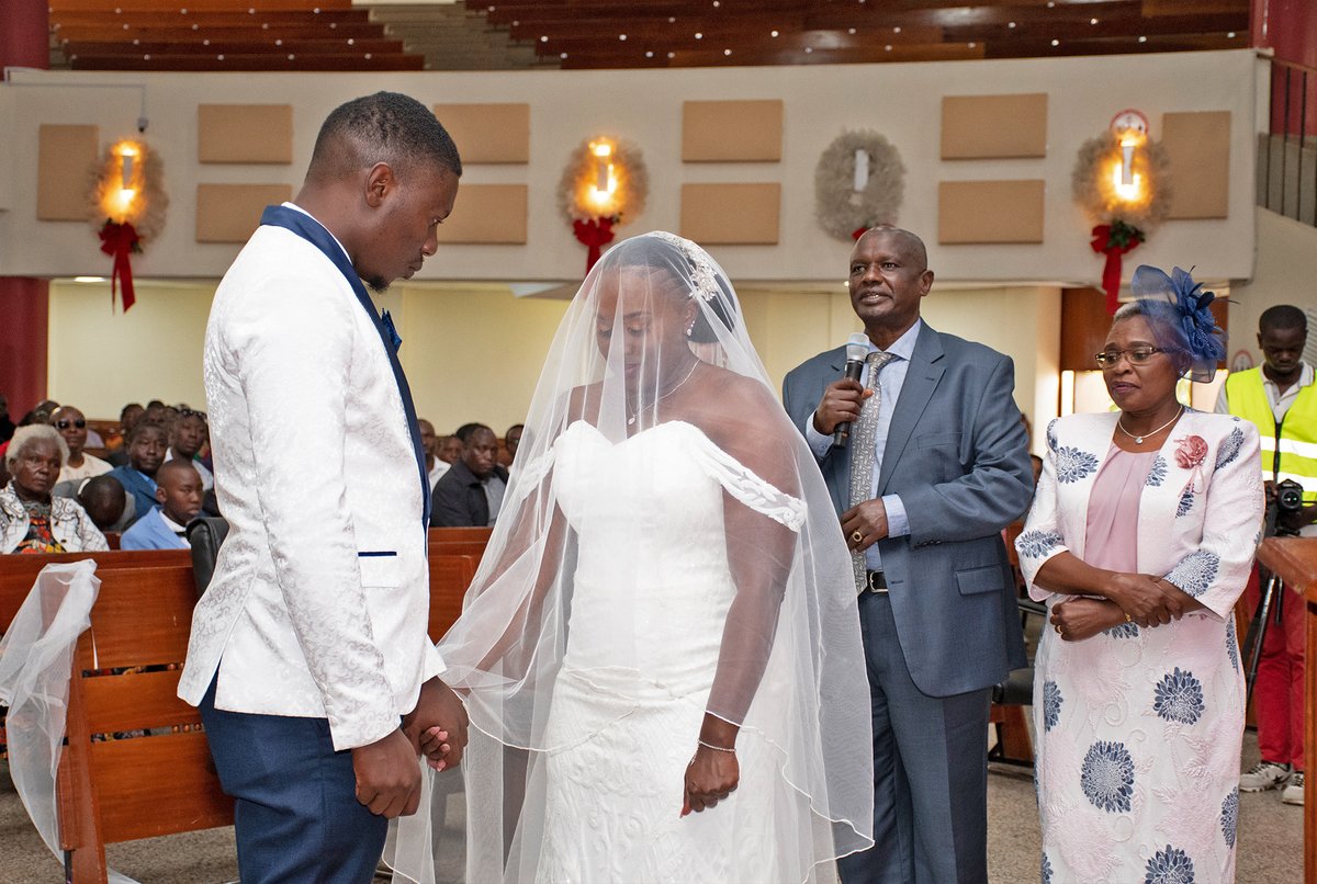 KazinsEnt's tweet photo. You need wedding or any other coverage, reach to us. 
Kazins Entertainment https://t.co/wdeHPtShEl