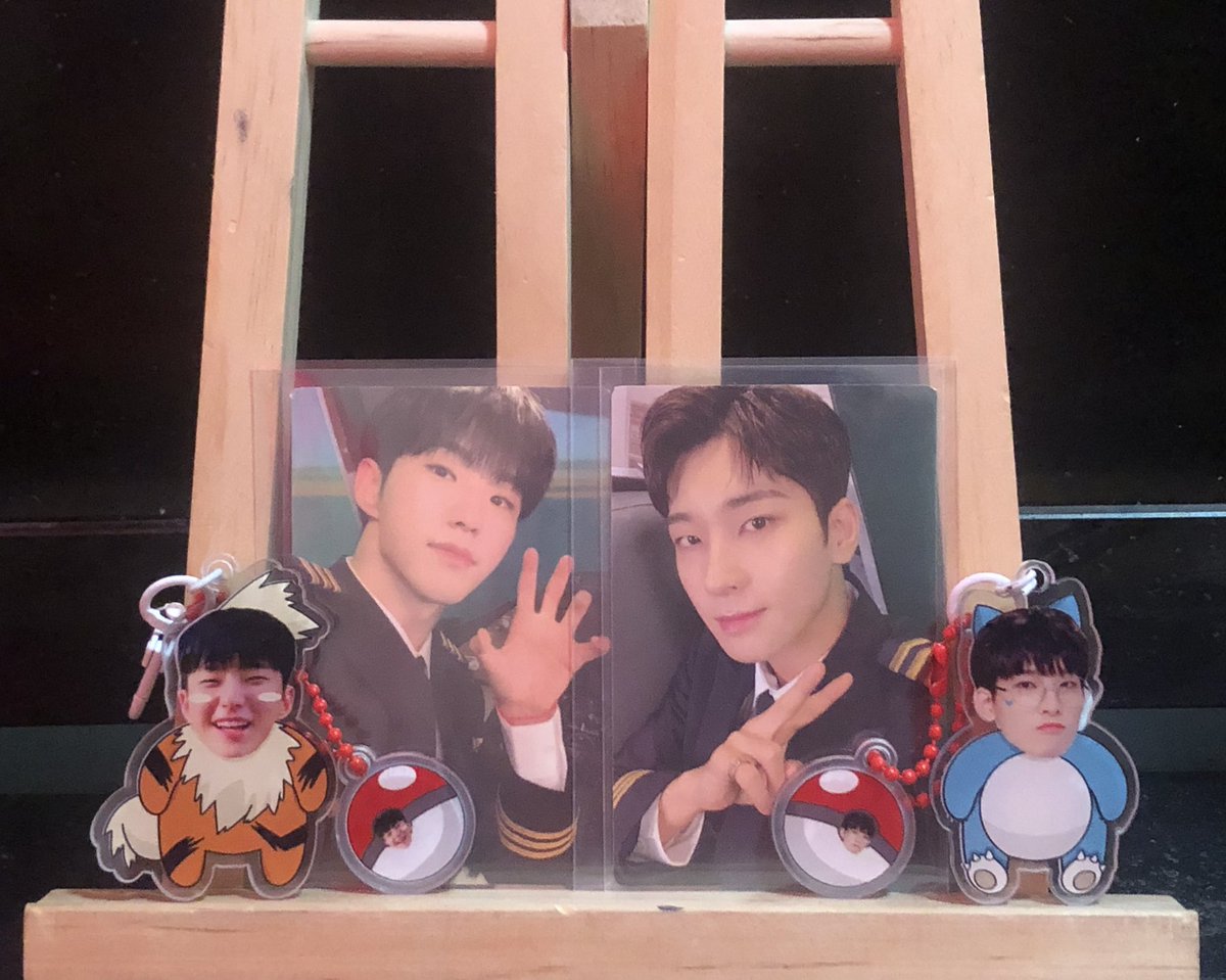 firsvteeen's tweet photo. ↬ 。˚ ° 💌 mail! #snaurlovemails ° ˚。 ↫
↳ ˗ˏˋ #rhaecartzproof ˊˎ˗
hii! snwu arrived safely ^^ i’m finally a snwu piloto haver~ thank u sm @rhaecartz for letting me adopt them and for packing them safely! + the freebies 🥹 my deobicarat heart is so happy >< until our next! https://t.co/MGWnyJGVkG