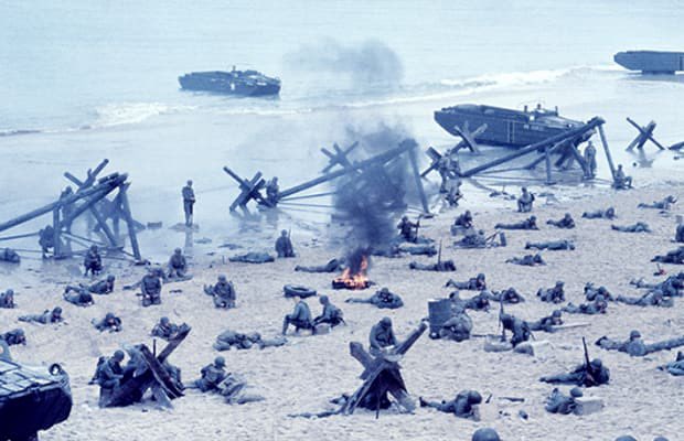 fafatalny's tweet photo. @SmutneHistorie Plaża prawie 80 lat temu. Same dziwolągi - nikt nie ma tatuaży, ludzie są szczupli, wysportowani, ćwiczą na świeżym powietrzu. https://t.co/egKBR5Tdqo