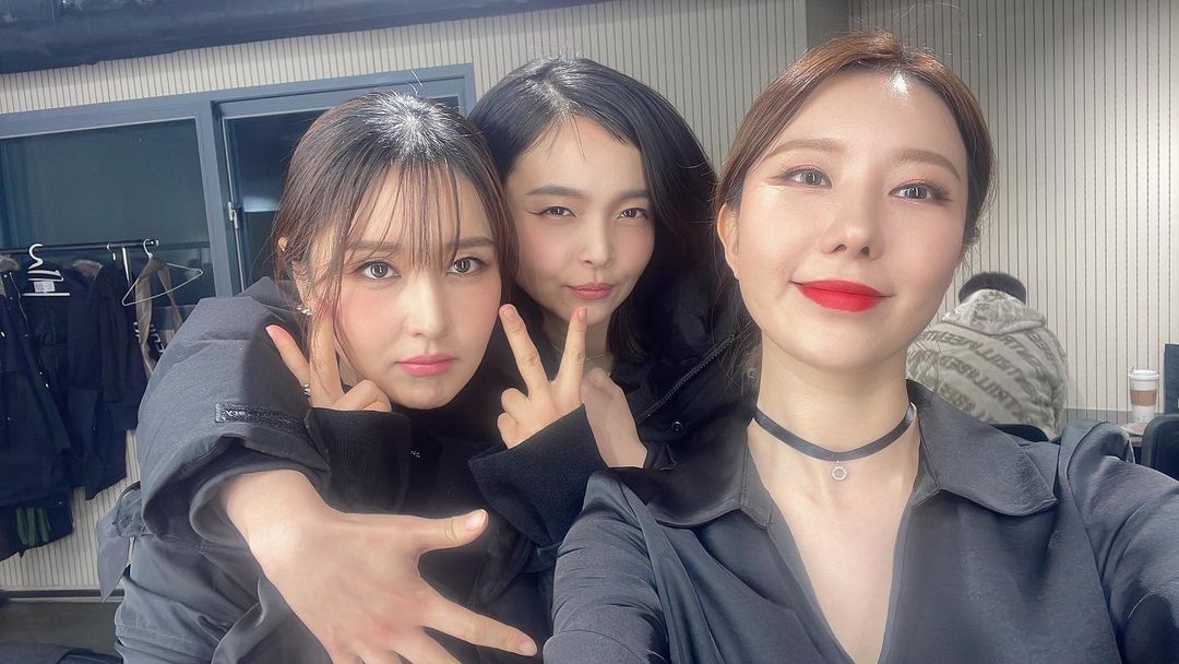 나나 언니들 사이에서 잔망부리는거봐ㅠ

사진출처 숮밴 인스타