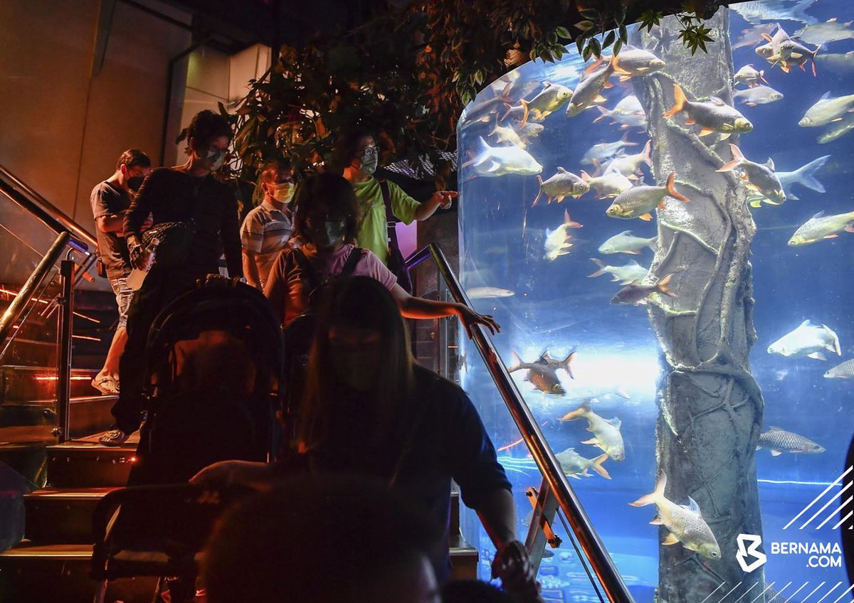 BERNAMA on Twitter "KualaLumpur Orang ramai tidak melepaskan peluang