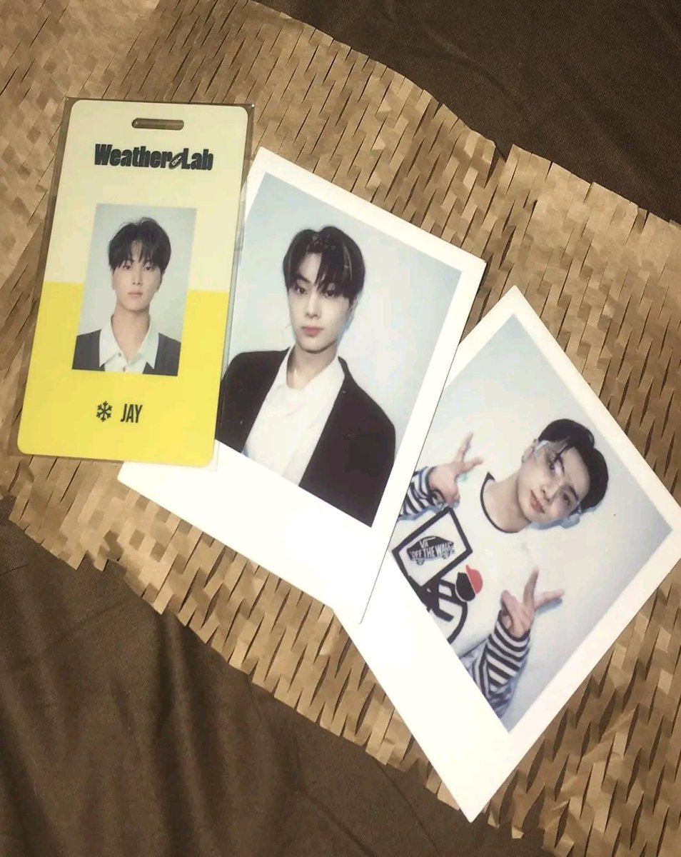 zyoshii_'s tweet photo. wts lfb
Jay sg22 id set
— 500 set (450 payo)
— payo / 2days res
— mint 
— MOP: GCASH
—MOP:FLASH
🏷️ Enhypen jay heeseung sunghoon sunoo jake riki jungwon hee hoodie hee guitar https://t.co/ZQ5Sv4iEsK