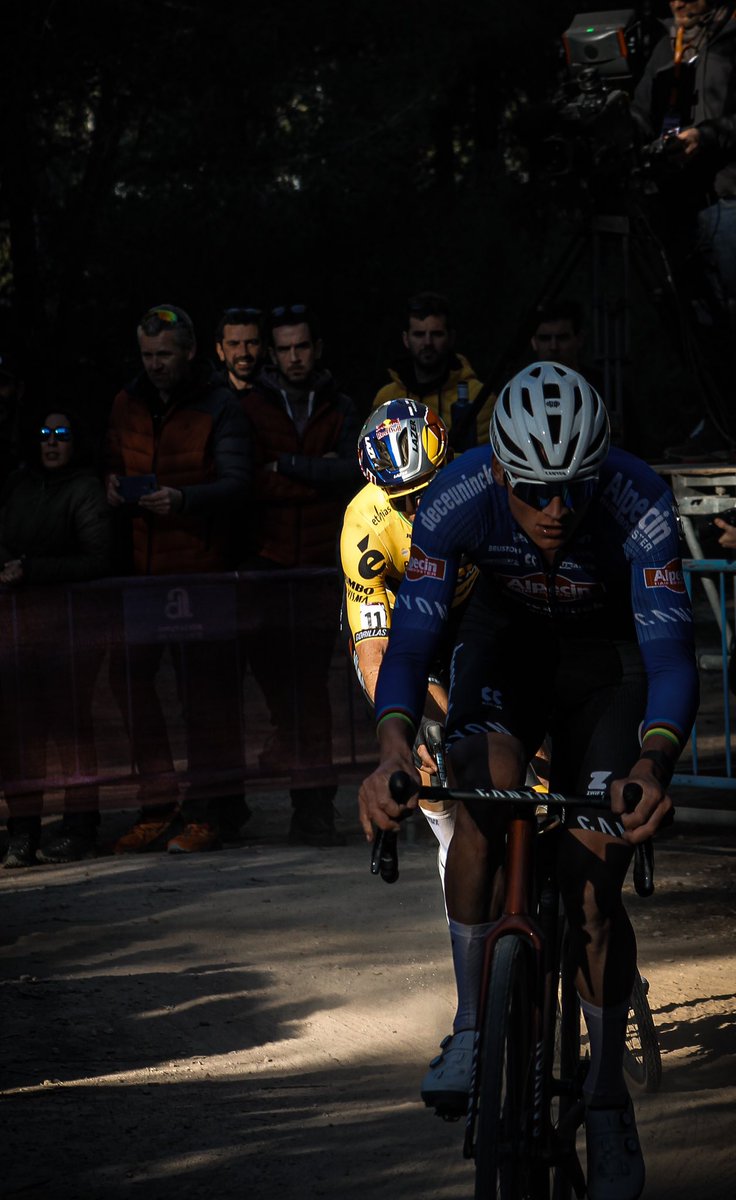 GallegoFerran's tweet photo. Os dejo algunas fotos que hice en el CX Benidorm (II) https://t.co/MjmkE3AnTQ