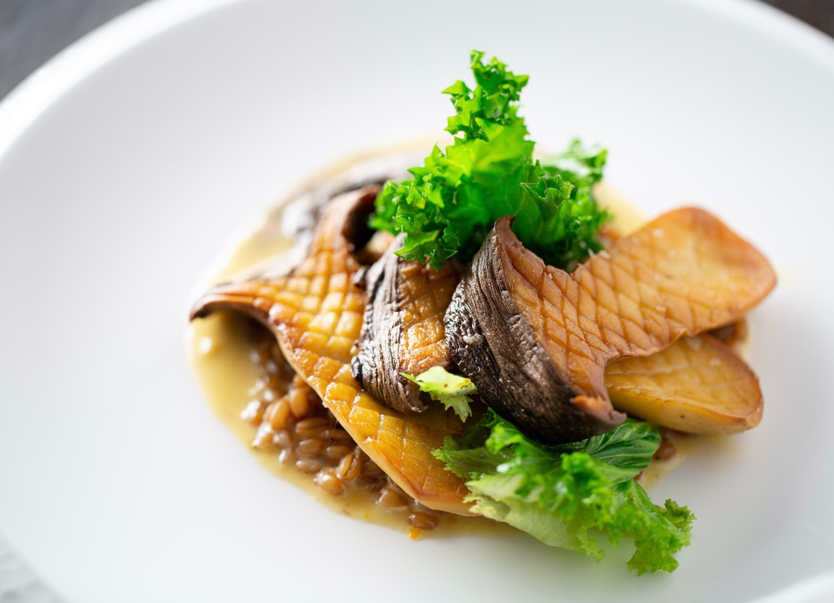 Huge congratulations to the <a href="/BlackSwanEden/">Blackswanhotel</a>, yesterday placed at number 20 in the <a href="/Top50Gastropubs/">Estrella Damm Top 50 Gastropubs</a>. Also to <a href="/blkbullsedbergh/">The Black Bull Inn</a> (no 35), @DogandGunSkeltn (39) and #Heft at High Newton (43). Pics for the first two. 
<a href="/ShowcaseCumbria/">Showcase Cumbria</a> #pubs #top50gastropubs <a href="/VisitEden/">Visit Eden</a> <a href="/visitsedbergh/">Visit Sedbergh</a>