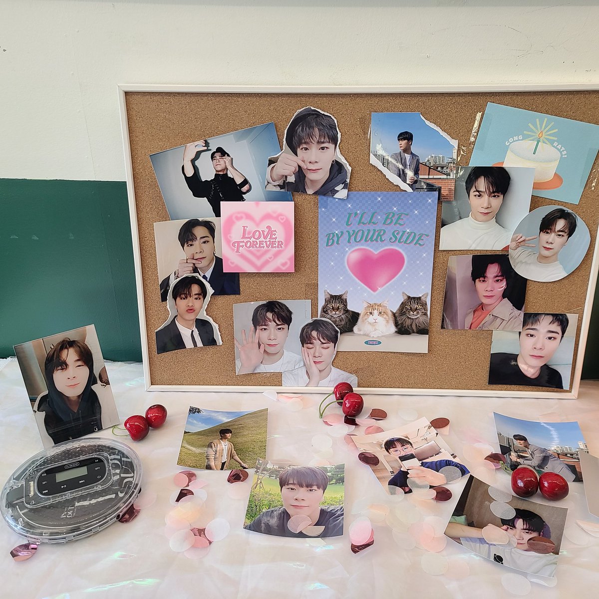 m_ybin's tweet photo. 딴콩 카페 이후로 다시 방문하게 된 #위밋데얼
제 픽은 멍흑아큐였습니다😉
메인포스터가 예쁘고 카페 이름도 설렜음..씬넘버26이라니,,!!
저 판스티커 너무 가지고 싶었는데 성공해서 다행이야!! 무나존도 있었어요,,!
#SCENE26
#순간순간_빛나는_스물여섯_문빈
#생일축하해♡ https://t.co/5I7qtL5bkj