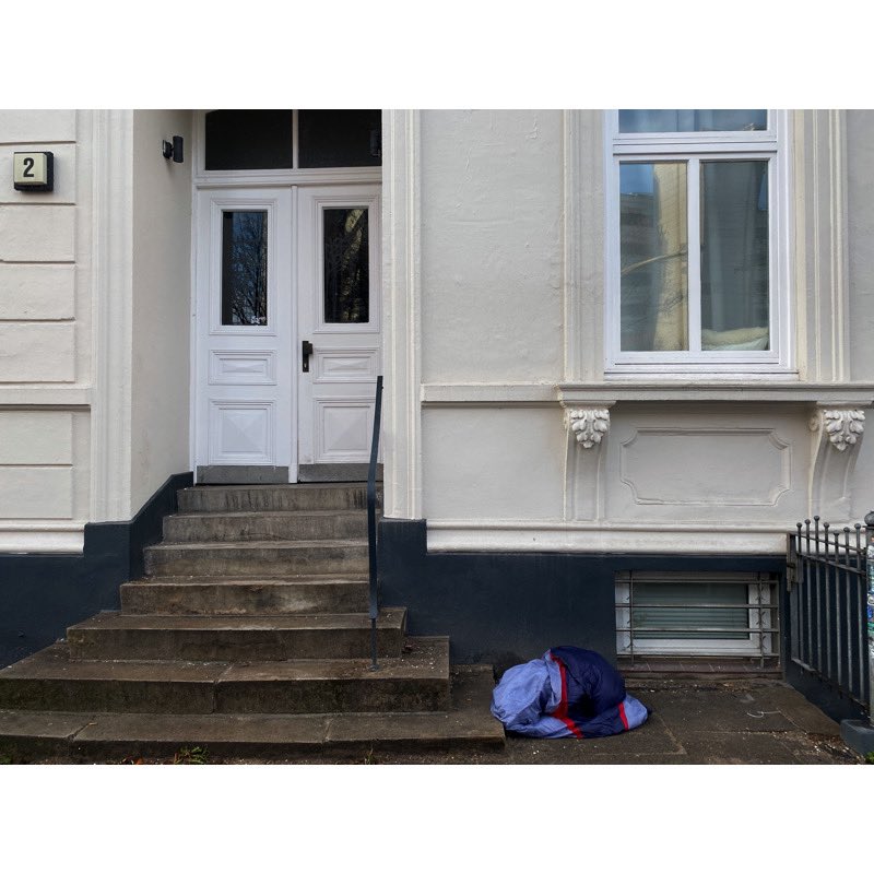 ElwoodNft's tweet photo. Hood Morning, Ladies & Gentlemen!
Hope y‘all had last night a warm & safe place to sleep..
Take your chances & by chances I mean:
BE HUMAN, BE SOCIAL, BE KIND, BE HONEST, BE REAL!!!
#ImagineOneWorld
#Photography #Streetphotography
#TheViewOfAMedicalWeedUser https://t.co/6gN98eaTd7