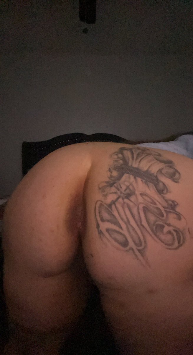 whitecameltoee's tweet photo. #bigass #darkhole #tatted #cheeks #mixed #sex #ass #thick #white #mexican #fuckme #fuck https://t.co/mSCB0d43EP