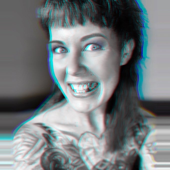 Per request&hellip;more mouth/teeth fetish pics&hellip;enjoy! https://t.co/UU87vkCG9I