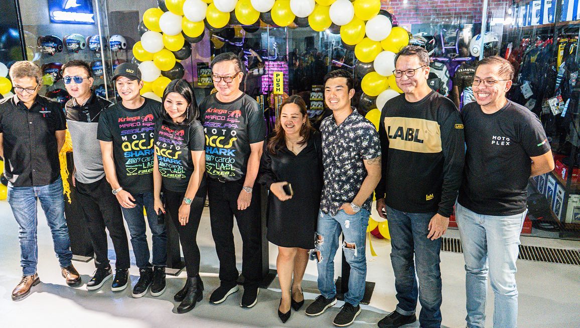 bwvelocityph's tweet photo. For riders needing apparel, accessories, and more, @motoaccsph opens its flagship store, located in Greenhills, Ortigas Ave., San Juan City. It’s appropriately situated in the Vespa and Triumph facility. #BWVelocityPH #motoaccs #autohubgroup @autohub_group [Via @kapmacedaaguila] https://t.co/OniwzGKR4d