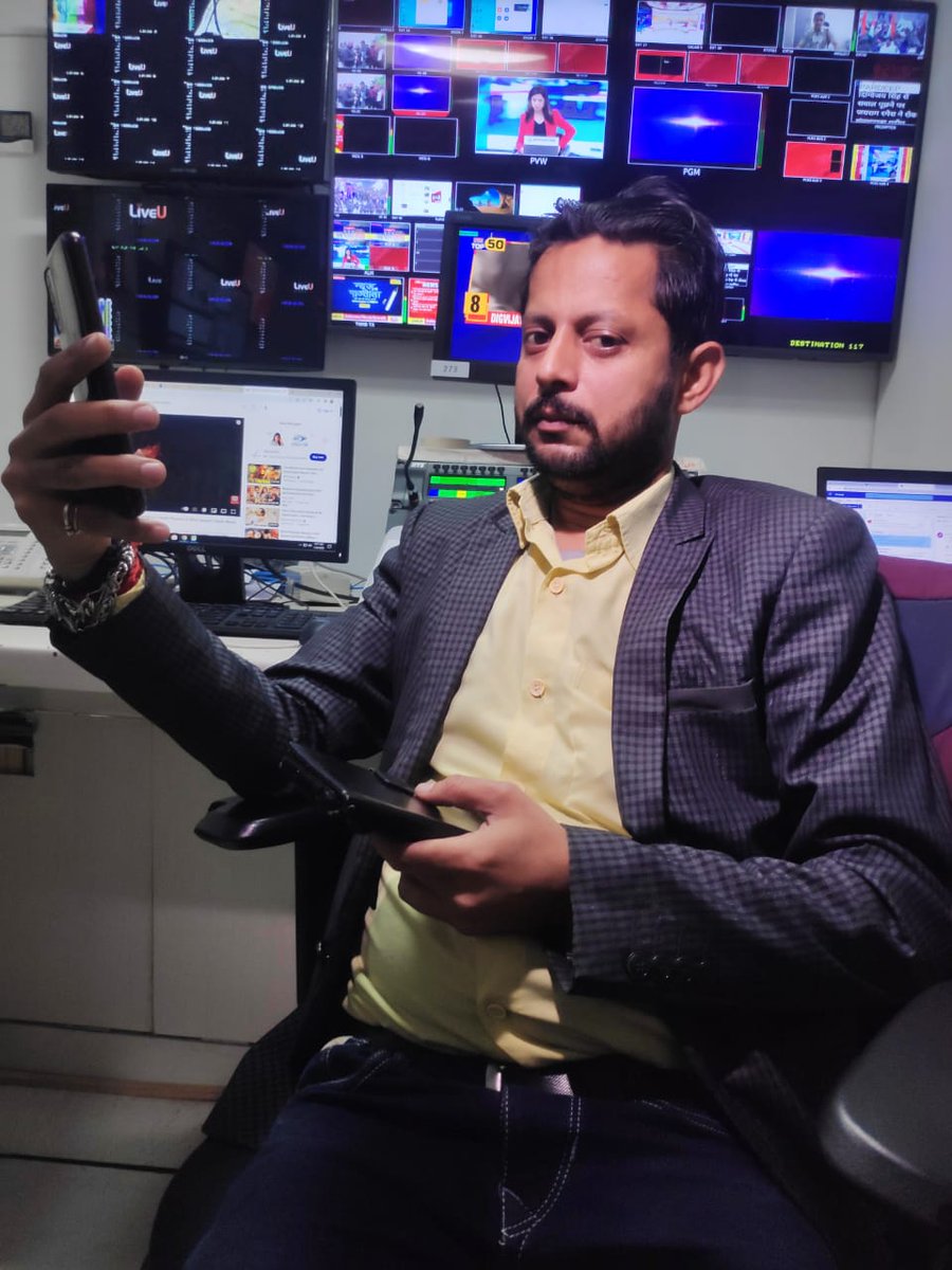 imranabbas_TN's tweet image. Need some rest after work😊
#WorkTime #FirstWork