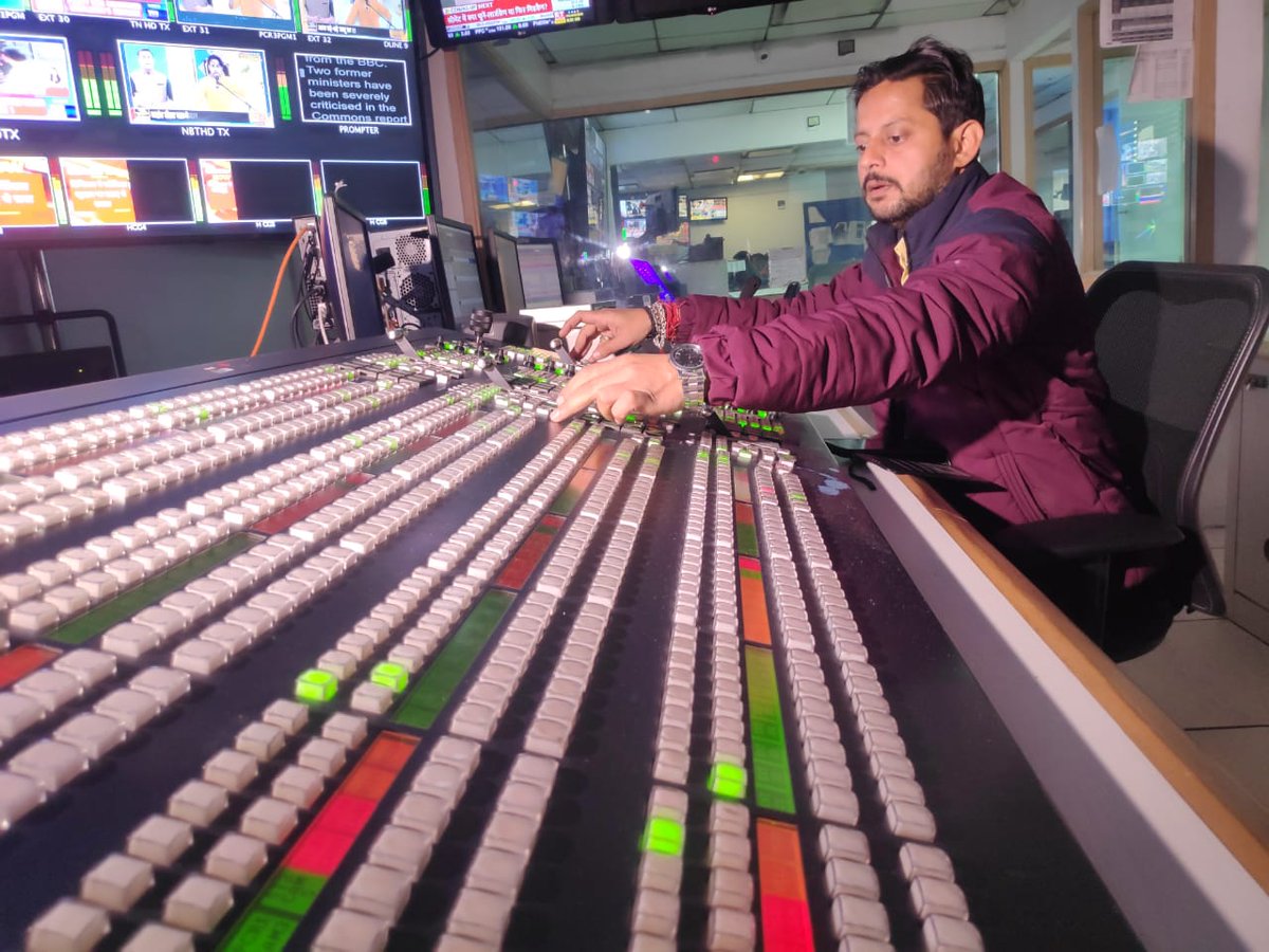 imranabbas_TN's tweet image. Need some rest after work😊
#WorkTime #FirstWork