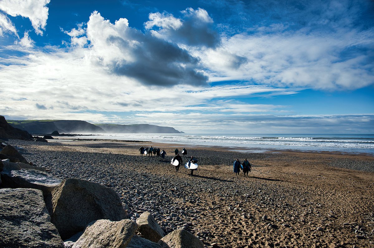 Its been a good day, A cold bright crisp winters day and the sea is cold but their hearts are warm having experienced a much needed session with the amazing Surfwell team. Giving that vital help and support when needed <a href="/opsurfwell/">Surfwell</a> <a href="/DCPolVolunteers/">Devon and Cornwall Police Volunteers</a> #MentalHealthMatters