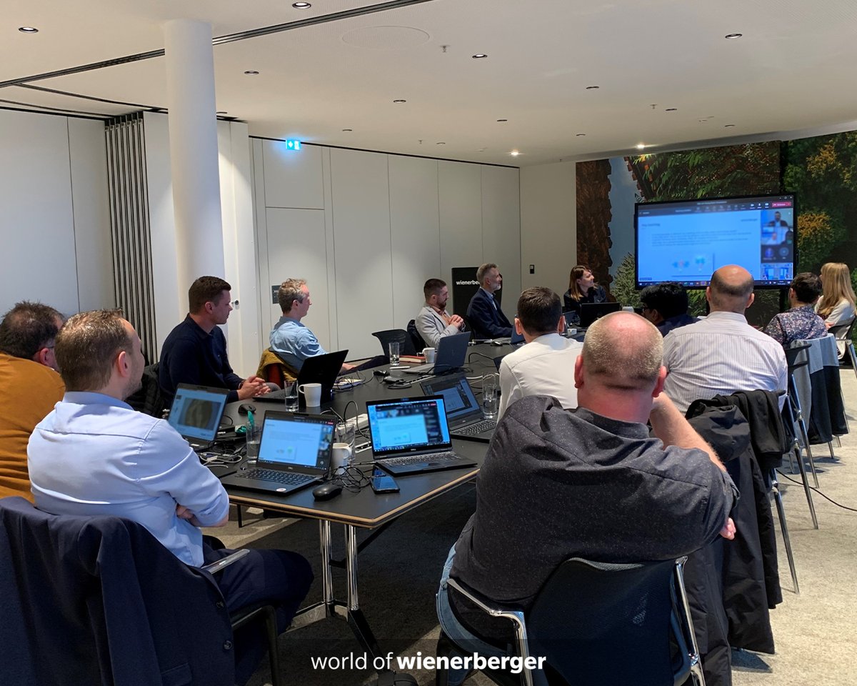 wienerberger's tweet image. 10 different nations with well over 100 years of experience at #Wienerberger! Recently the final part of a #developmentprogram for experienced leaders &amp;amp; experts took place &amp;amp; it was demonstrated that investing in people &amp;amp; educating employees pays off. #internationaldayofeducation