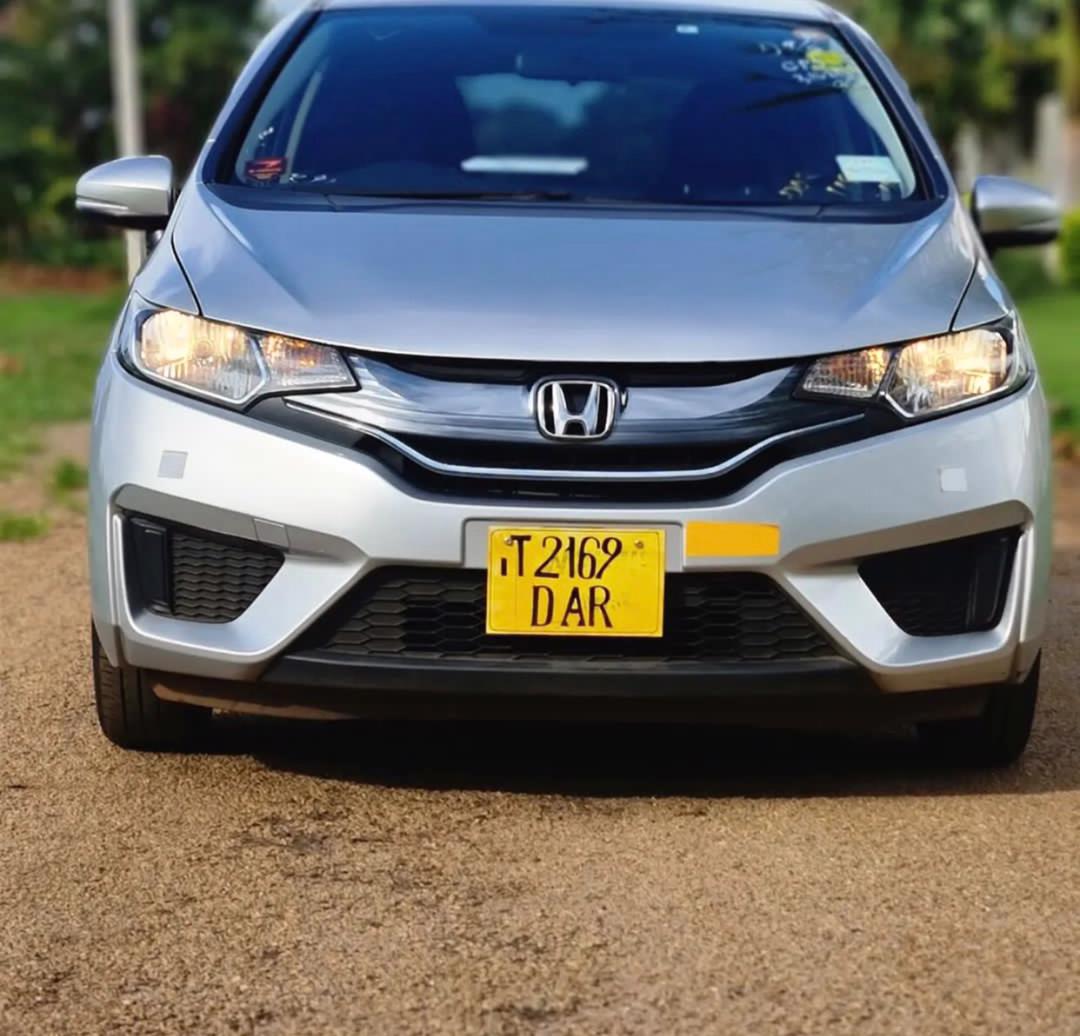ghostdhliwayo's tweet photo. 2014 Honda Fit 
Gp5 
Automatic 
Recent import 
$9 500
0776358490 inspired by #AndrewTate #zim #zimbabwe #harare #wearezimbabweans #GodsPlan #hustle #business #news https://t.co/cbPYbI7x52