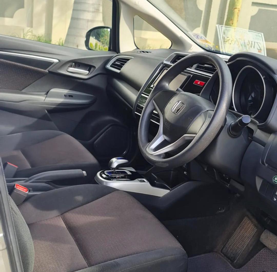 ghostdhliwayo's tweet photo. 2014 Honda Fit 
Gp5 
Automatic 
Recent import 
$9 500
0776358490 inspired by #AndrewTate #zim #zimbabwe #harare #wearezimbabweans #GodsPlan #hustle #business #news https://t.co/cbPYbI7x52