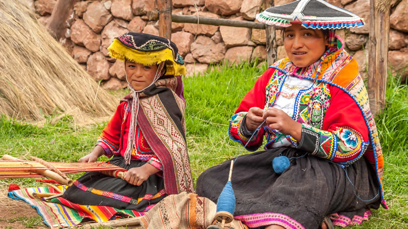 Lares Trek: Discovering the Hidden Gems of the #Lares Valley in Peru - Inca Trail Peru | Blog incatrail-peru.com/blog/lares-tre… 
#peruhiking #discoverperu #exploreperu #southamericatrip #southamerica #hikingadventures #cusco #MachuPicchu