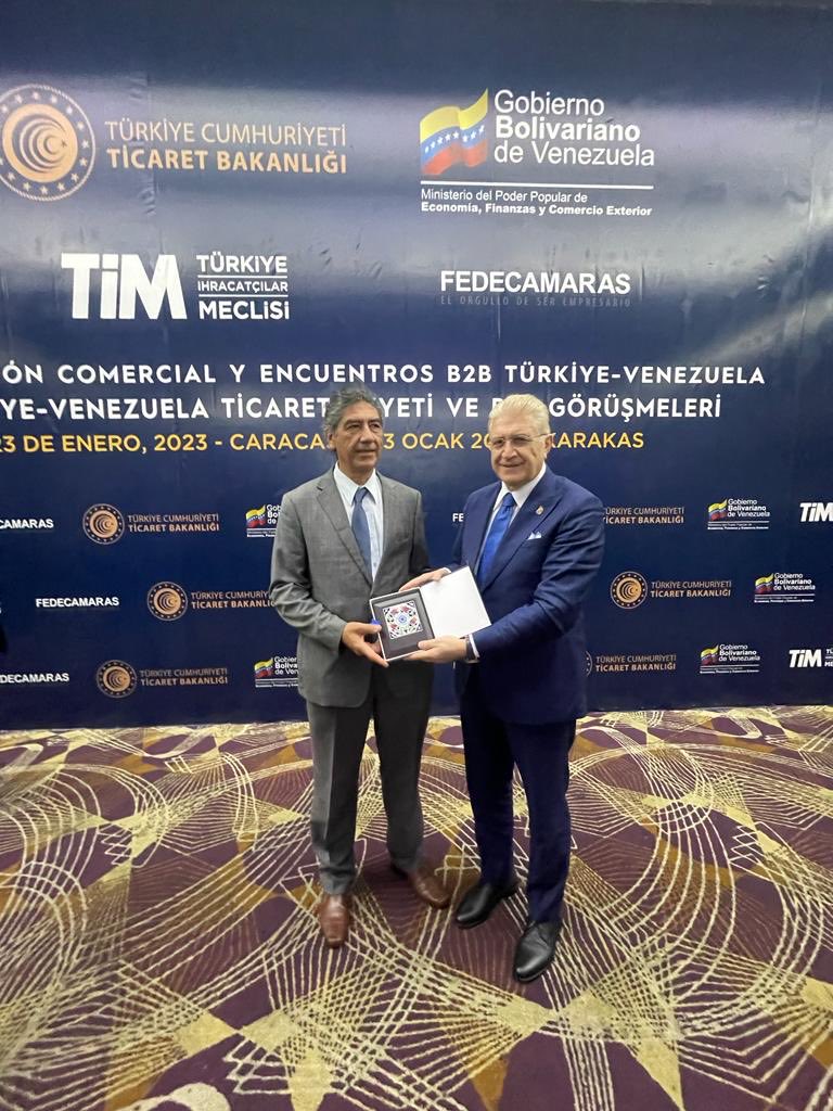 drmaydin's tweet photo. Venezuella, Karakas;
Central Venezuella,
Jose Maria Vargas,
Simon Bolivar,
Santa Maria,
Katolik Andre Bello,
Uluslararası Karakas,
Venezuella Silahlı Kuvvetler,
Hidrokarbon,
Bilimsel Araştırma Enst.
Yüksek İlimler Akademi, Üniversiteleri ile işbirliği yapma kararı aldık. ⁦ https://t.co/TbPlmzUAJm