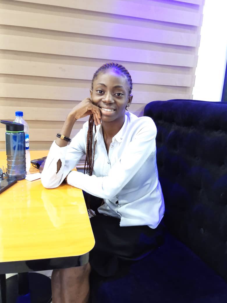 onyemakae's tweet photo. Hi Twitter,

A certain Khadijat needs your help. 

She is a 400 level student at the University of Lagos and she was diagnosed with Hogdkins Lymphoma cancer in 2021 and needs chemotherapy. https://t.co/irnj19cWex