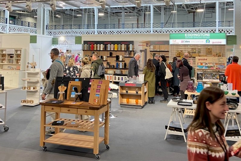 Eddingtons (@eddingtons) on Twitter photo We would like to express our gratitude to everyone, who visited us at the Top Drawer show last week. The new stylish Brus Carbonator from Stelton, the new stunning Dolce Vita drinkware from Guzzini, and our new brand partner ''Cidex'' gained a remarkable interest. We would like to express our gratitude to everyone, who visited us at the Top Drawer show last week. The new stylish Brus Carbonator from Stelton, the new stunning Dolce Vita drinkware from Guzzini, and our new brand partner ''Cidex'' gained a remarkable interest.