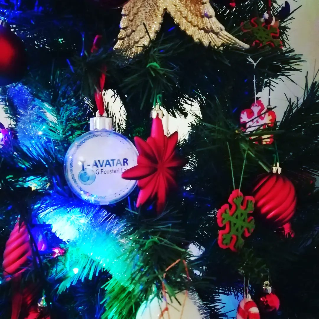 #christmaslab lunch
A tradition of our lab 😃
Thank you for your lovely and well thought presents, and particularly for the Christmas Ball with our lab logo. A very smart idea!