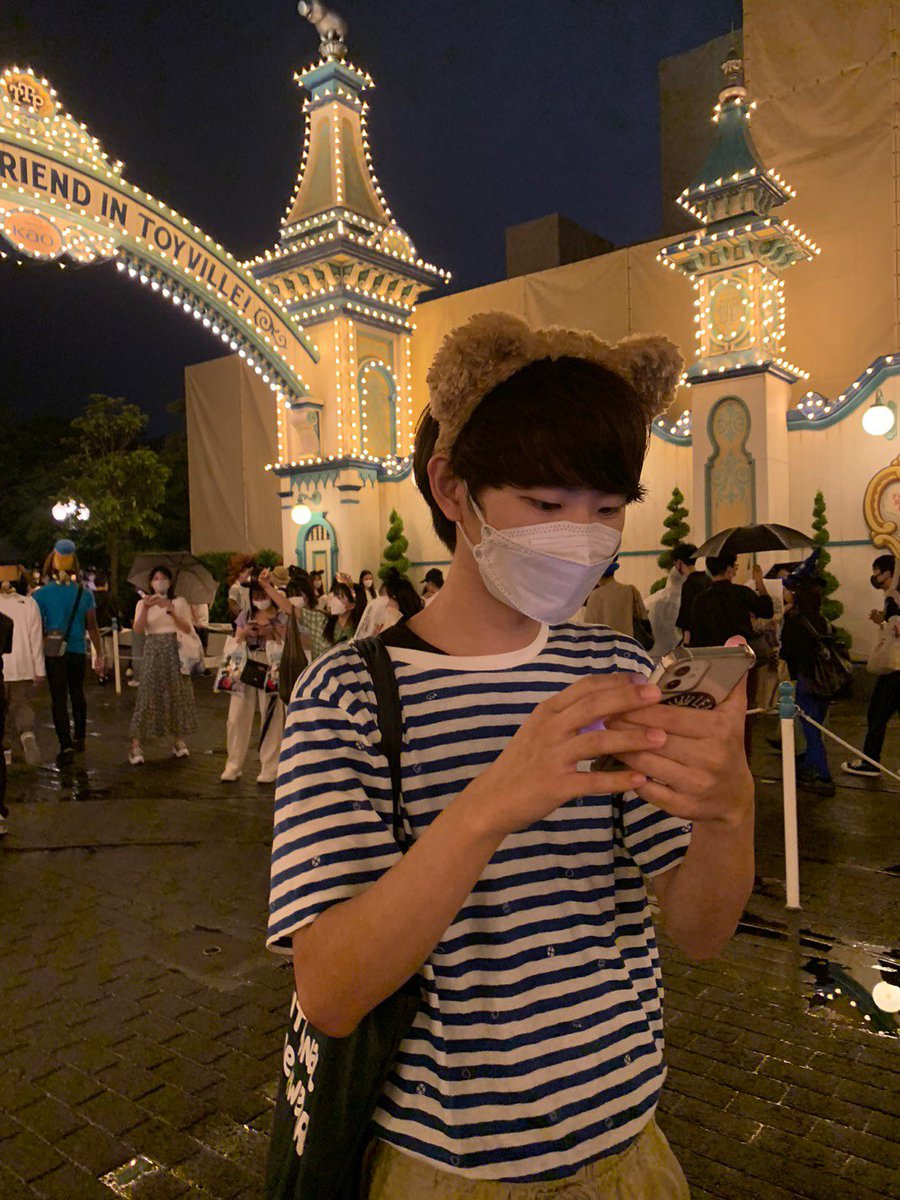 sotsugyo_304_25's tweet photo. 【〆さば】
WLP、ハモネプ出場、アカスピ関西優勝とサークル内外で大活躍🐟
唯一新人バンドから一緒の自分からすると、誇らしくもあり、一緒に歌いたかった悔しさもあります。おしゃれで場を和ませるのが得意なサバですが、ここぞと言う時は鋭い意見をズバッと言ってくれます。ナイスマッチョ💪

しん https://t.co/6JAJMieL9X