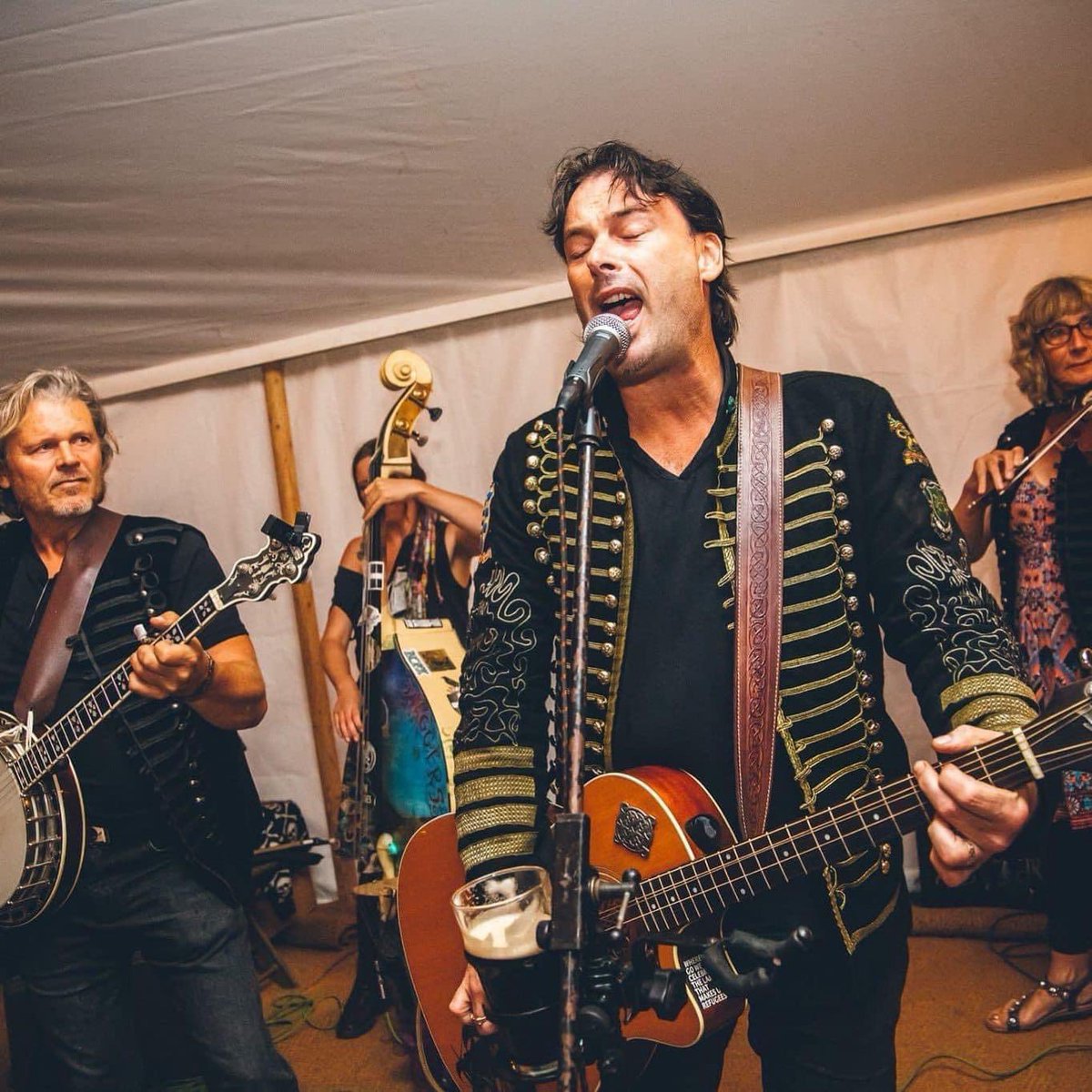 The Pickwick Inn & Oliver’s Restaurant tweet media