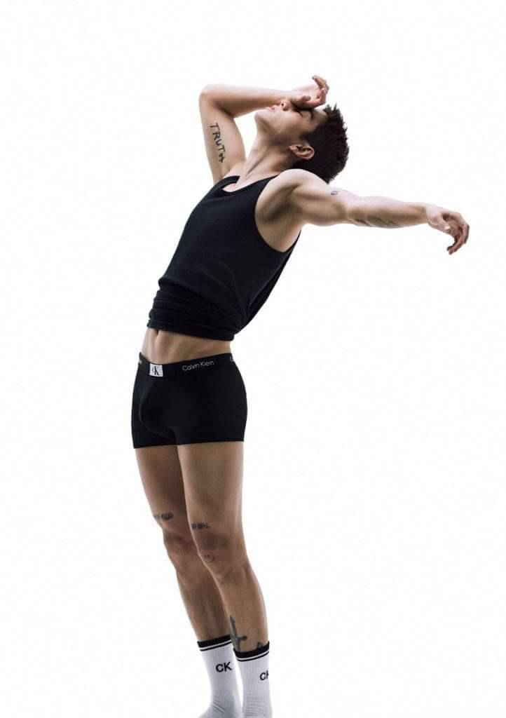 ThanyakornK's tweet image. สงสัยจะฆ่าแม่ยกให้ตุยยกด้อมทั้งพี่ทั้งน้อง #MTBB