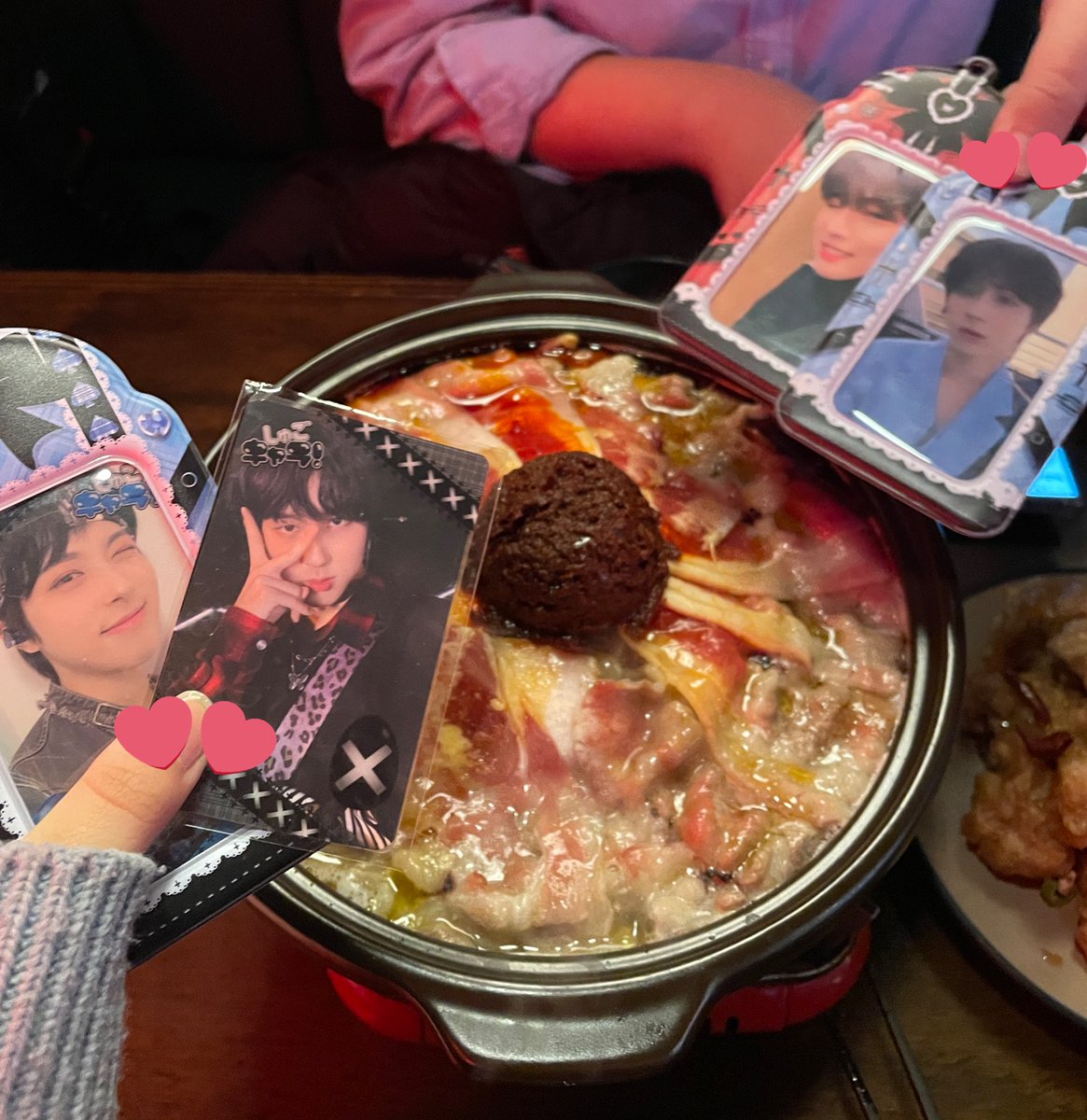 📍용용선생 홍대점

기우기 라이브 들으면서 먹는 마라🔥개인적으로 전골보다 깐풍튀김이 더 맛도리엿당🫶 

#기욱이의_볼주머니_저장창고