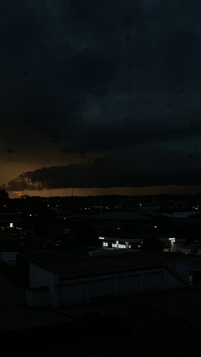 AusNewsNetwork's tweet image. #SydneyStorm over #Campbelltown