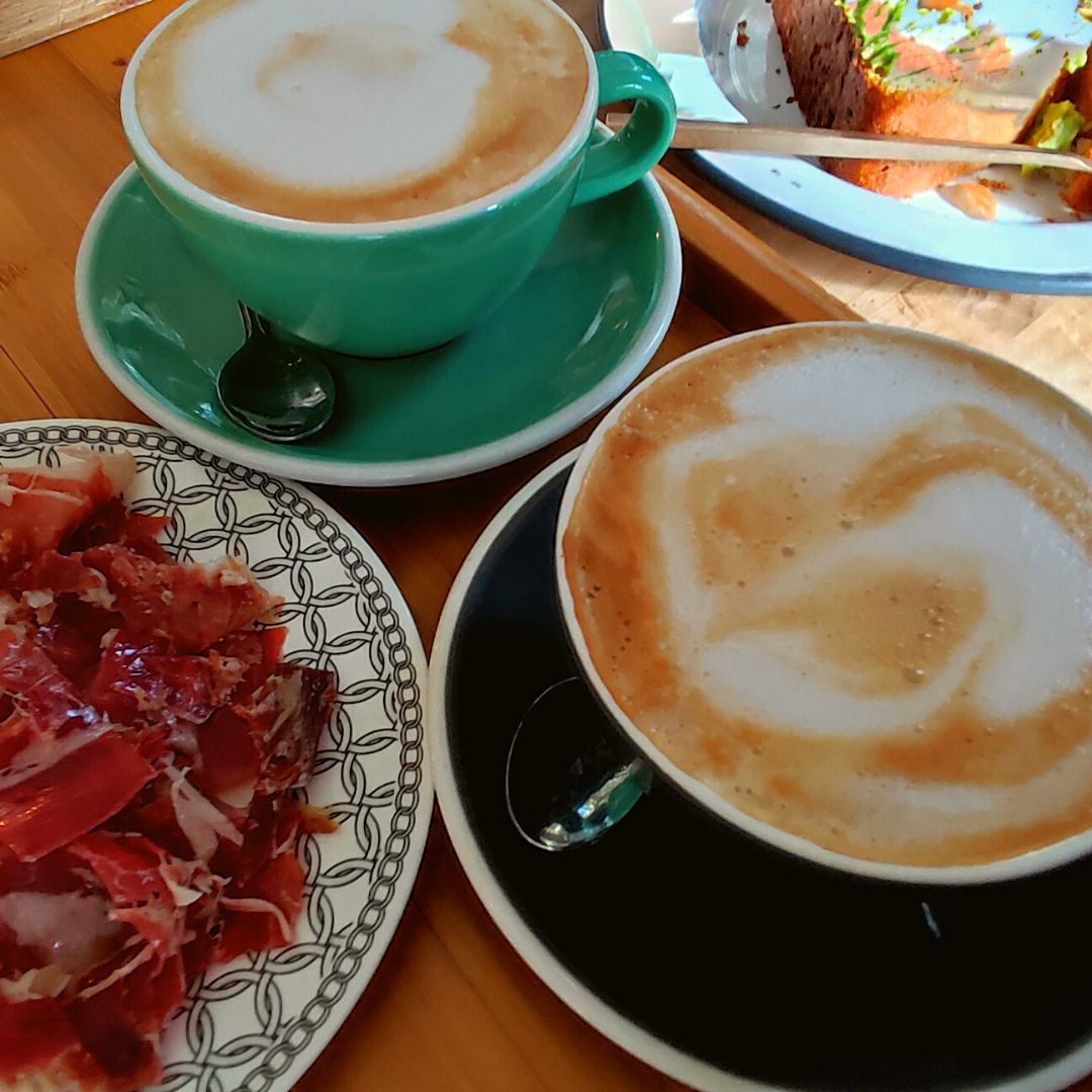 Amasacafe's tweet photo. ¿Con #frío?🥶 Qué mejor que un delicioso café caliente por la mañana  de @cultocoffeeroasters ☕💚
 
#café #Coffee #cafécaliente #cafédeespecialidad #cafémadrid #cafeteríamadrid #caféartesano  #cafeteríamajadahonda #Cafémajadahonda #brunchmajadahobda #buencafé #Cafédelicioso https://t.co/PW0bxvQicE