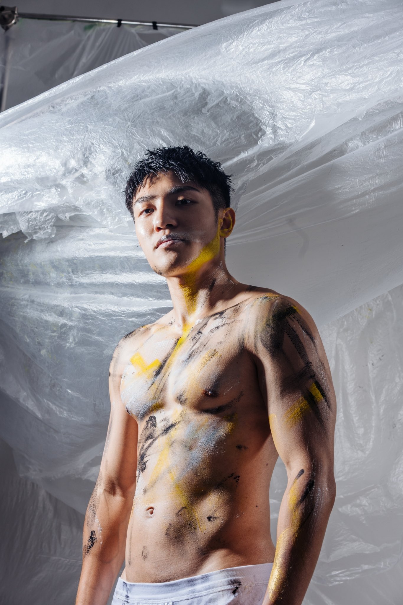 波斯on X: AV男女演員招募中提供安全、尊重、友善之工作環境🤝 徵求想賺錢、想紅、想表演、喜歡性等等其他原因的你妳。  年入百萬是基本，買車買房輕而易舉。 另有推薦人獎勵制度，詳細資訊及疑問請禮貌私訊