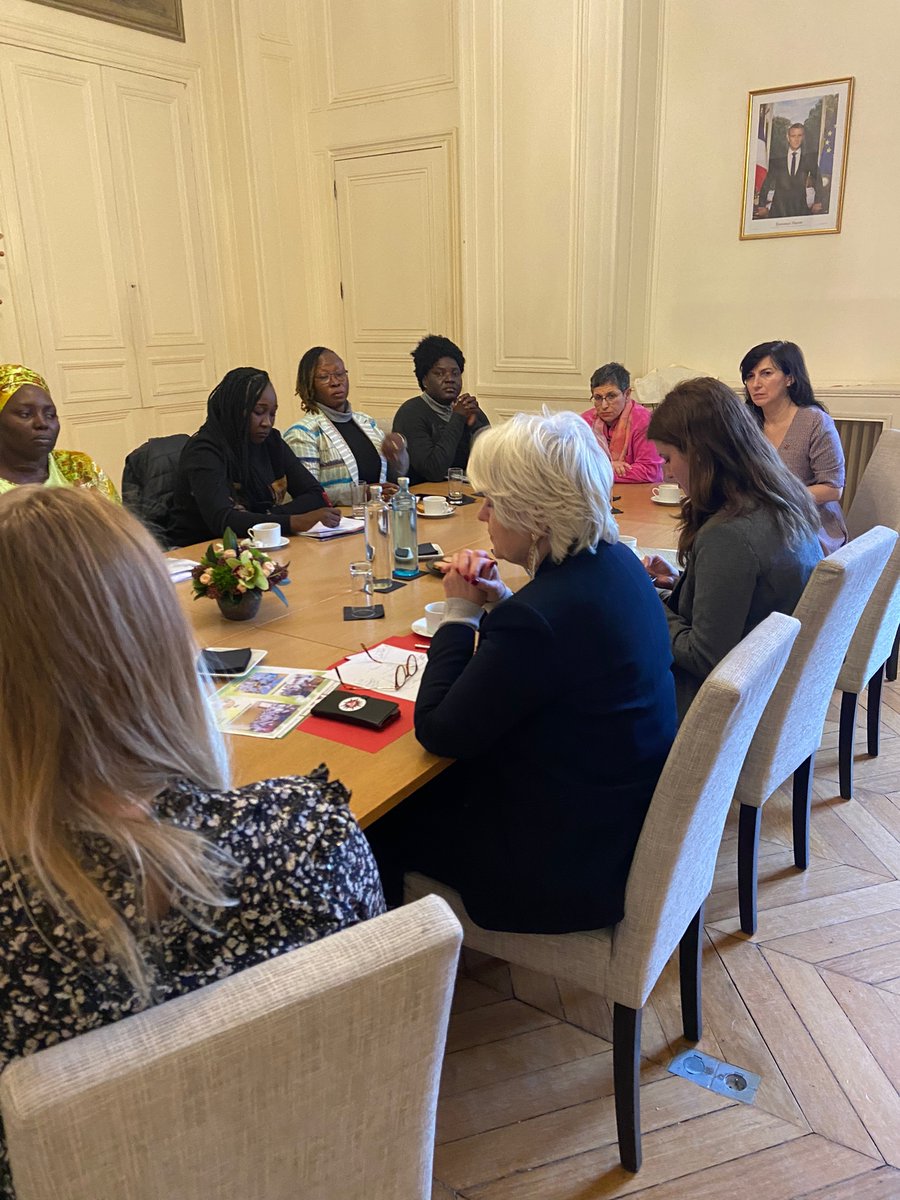 CARE France tweet media