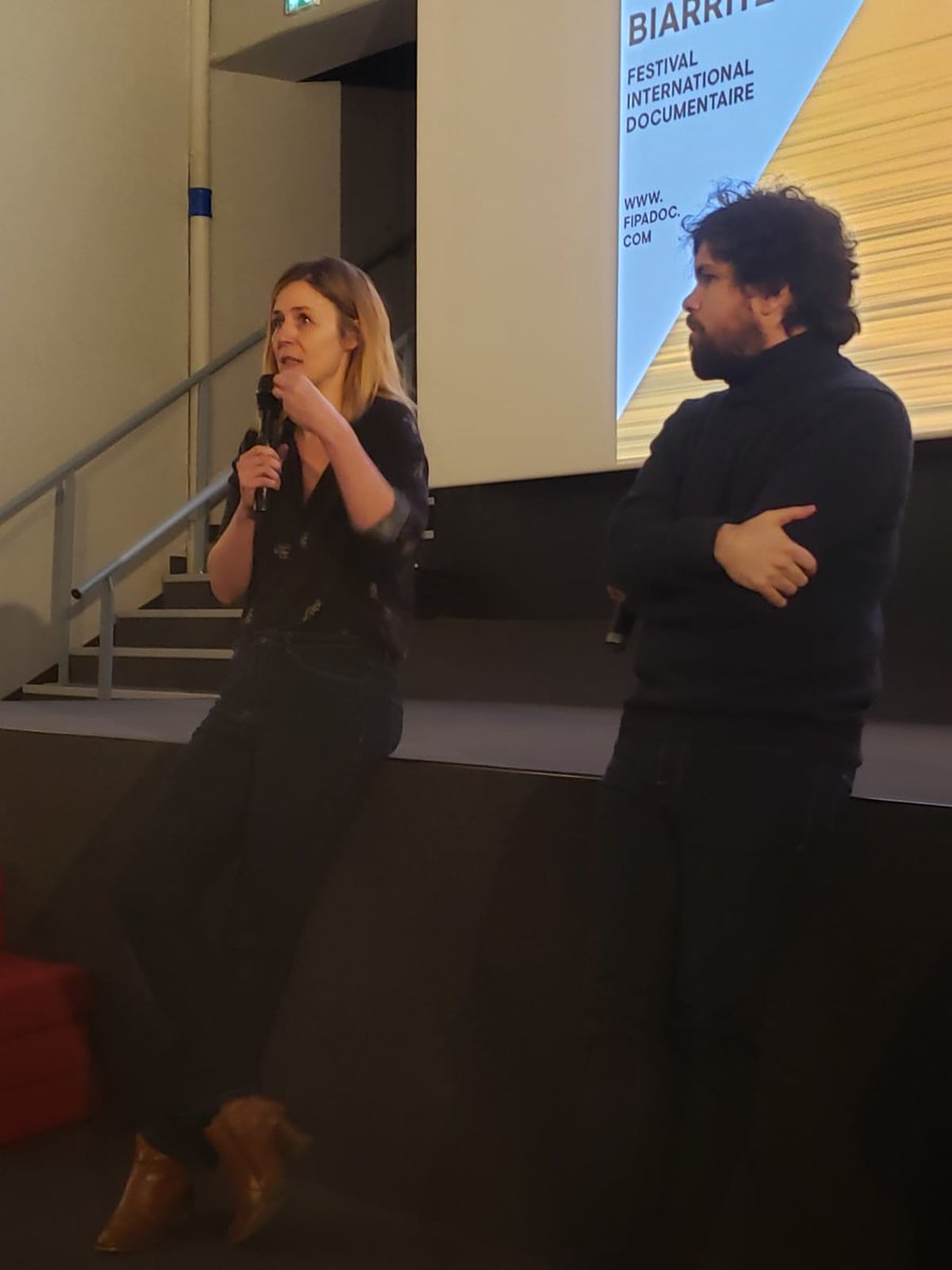 Projection de notre documentaire "l'Usine des Animaux" au #FIPADOC, avec @carolinedusaint, <a href="/barbarahurel/">Barbara Hurel</a> de Wanted Story, coproductrice, et <a href="/cypdhaese/">Cyprien d'Haese</a> 
👉Prochaine projection au Royal jeudi 26 janvier à 15H45 !