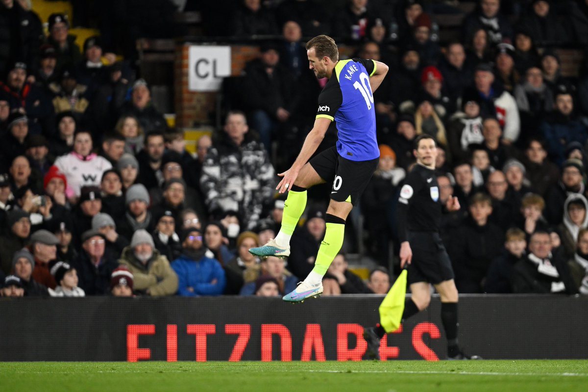 FootballSia0's tweet photo. Kane becomes Spurs’ joint all-time leading scorer despite playing with a fever. Read: https://t.co/DpTRJGZPz2

#THFC #FULTOT #Tottenham https://t.co/7v1M08gKHA