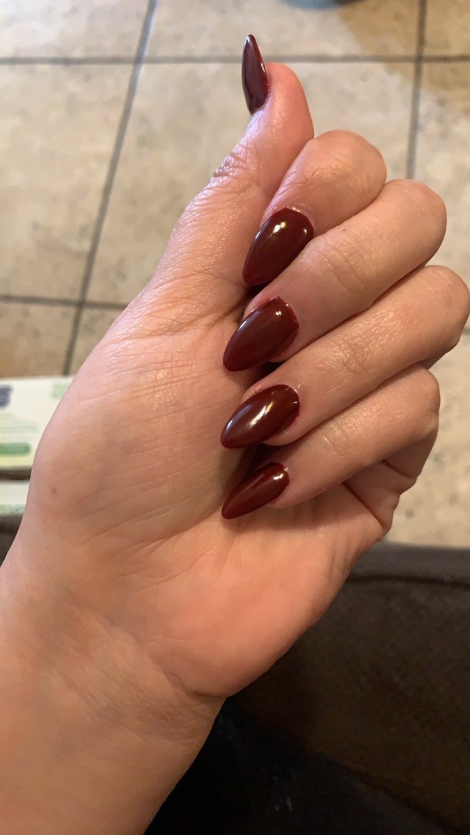 BabyMouse73's tweet image. Got my nails done again 🥰 god I missed having my claws #nails #claws #pretty #red