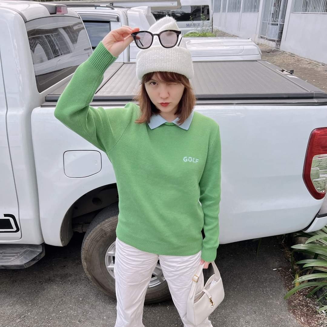 HaiTuSupporters's tweet photo. Mùng 3 của cô Tú đây 😘😘😘
Một màu xanh xanh
#HaiTu #HaiTuSupporters https://t.co/0Vr4d5cTVN