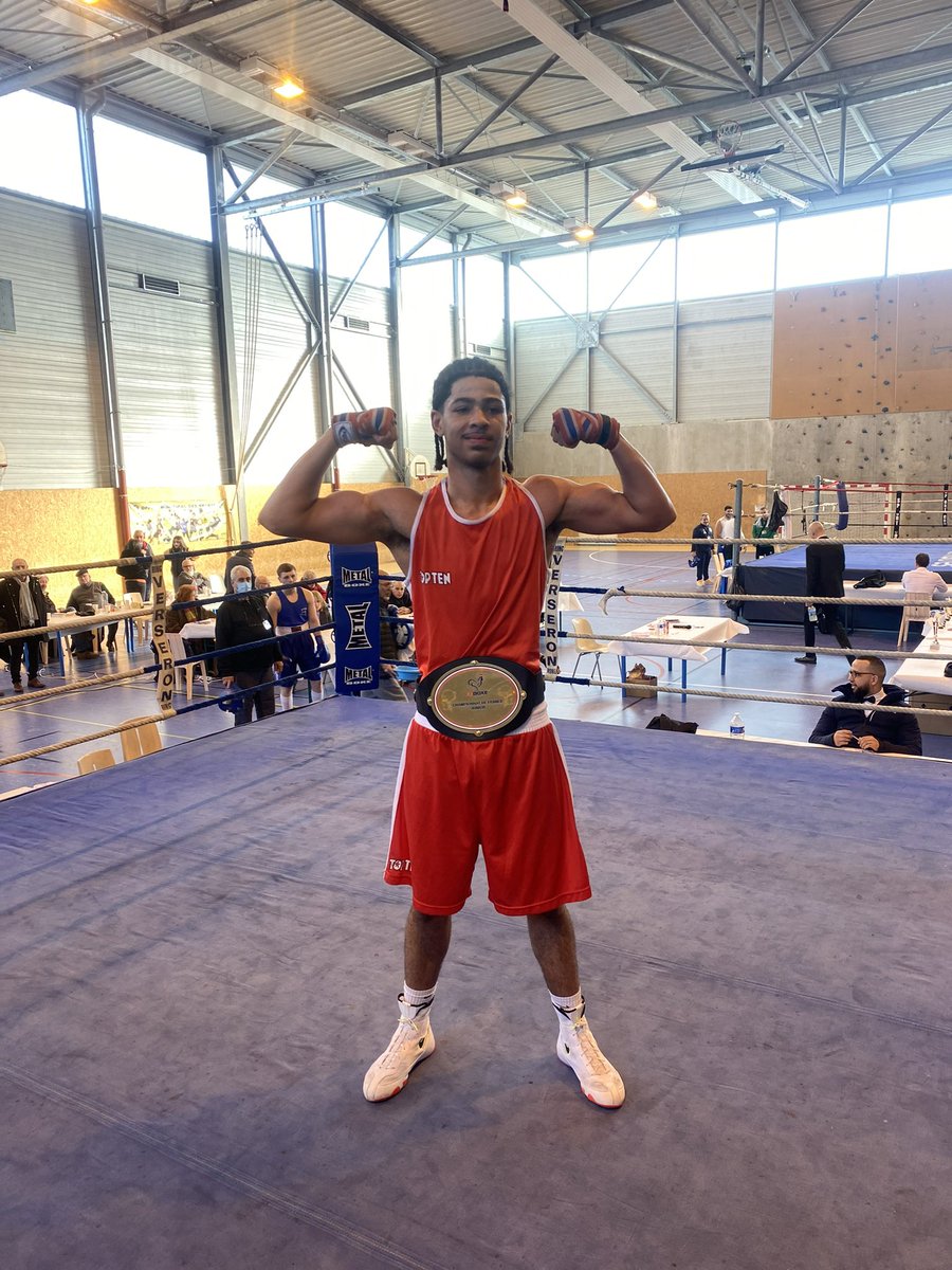 Toutes mes félicitations au jeune Boli Kpassagnon qui a décroché la ceinture de champion de France junior de #boxe anglaise dans la catégorie des moins de 75 kg. 
Un grand bravo au <a href="/boxingbeatsclub/">Boxing Beats</a> qui forme de nombreux champions à #Aubervilliers 👏
#AubervilliersRegorgeDePépites