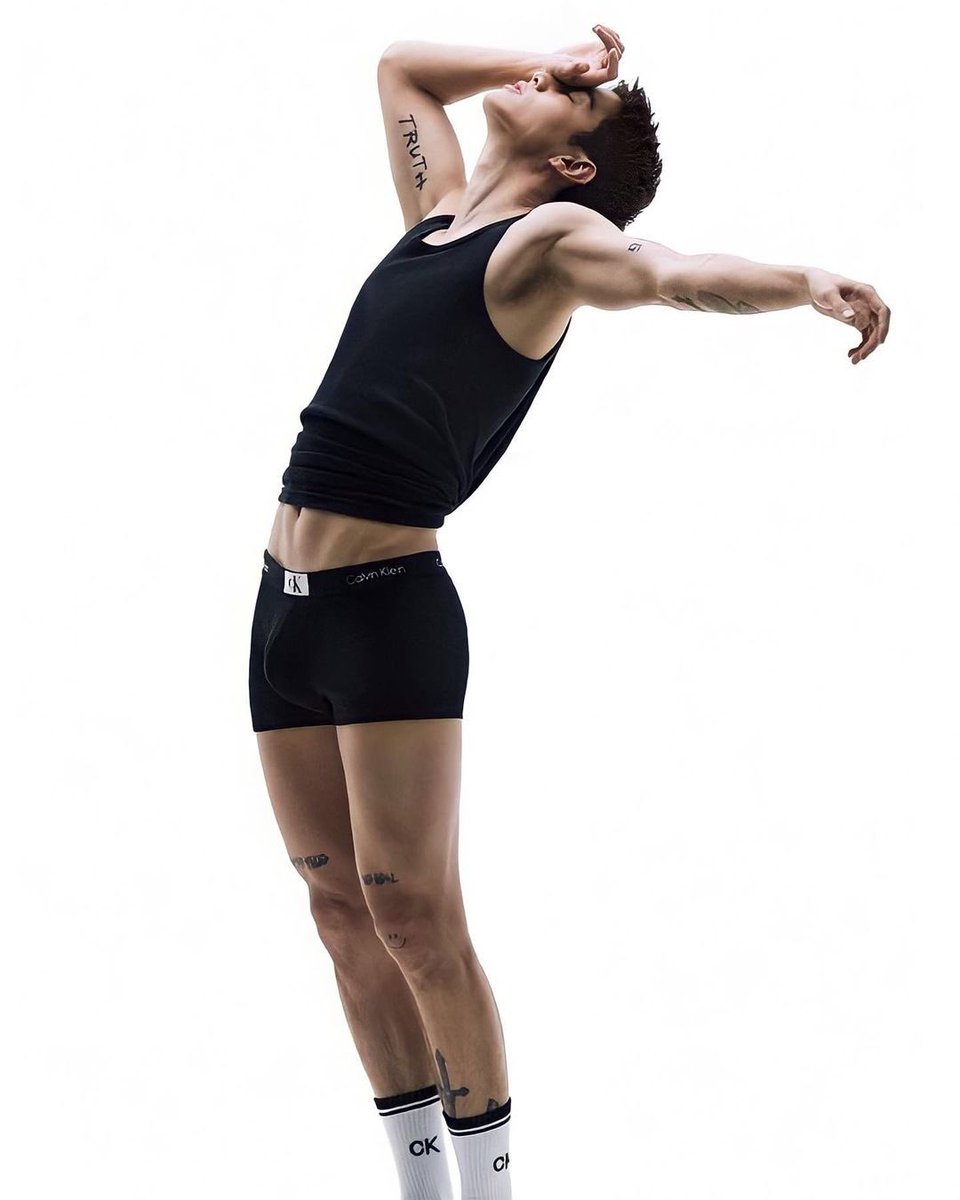 LOfficielThai's tweet image. ฮอตกว่านี้ไม่ได้แล้ว #MarkTuan กับแฟชั่นเซทล่าสุดร่วมกับ @CalvinKlein ชมเต็มๆก่อนใครได้เลยครับ
#marktuan 
#marktuangot7 
#got7
#calvinklein